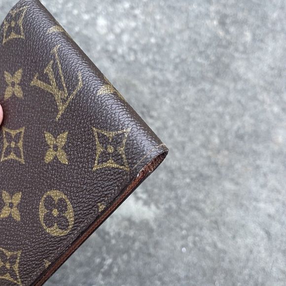 Louis Vuitton Vintage Monogram Bifold Wallet - Picture 3 of 12